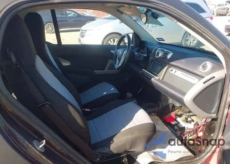 2013 Smart Fortwo Passion из США, поврежденный, VIN WMEEJ3BA6DK592560